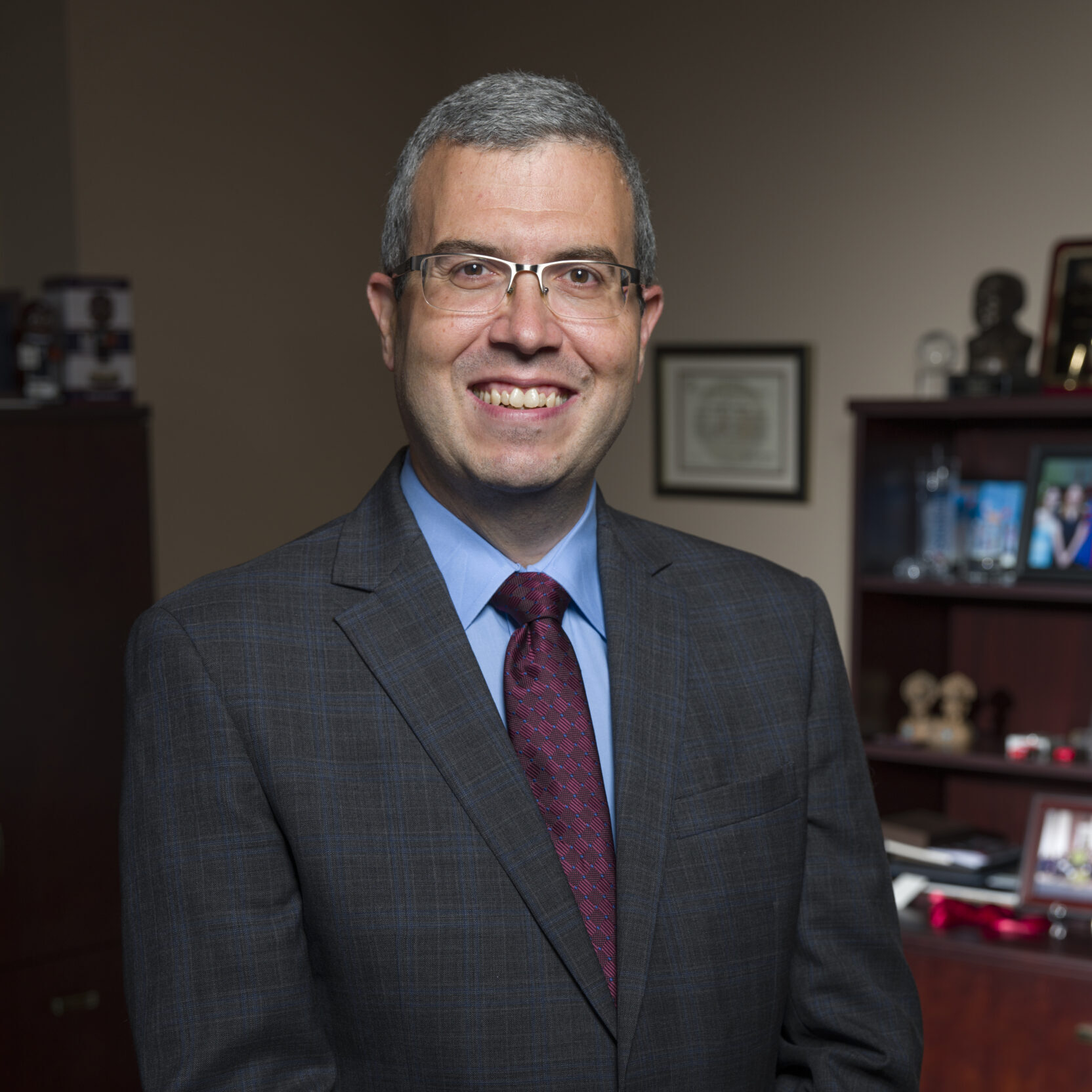 Dr. Michael_Avaltroni